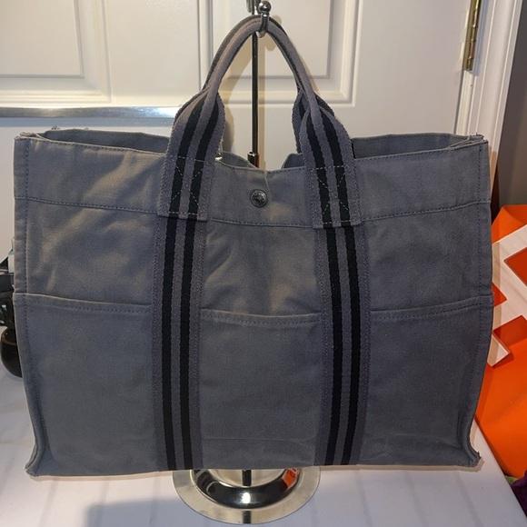 HERMES Fourre Tout MM Canvas Tote Handbag Gray GUC - Picture 3 of 13